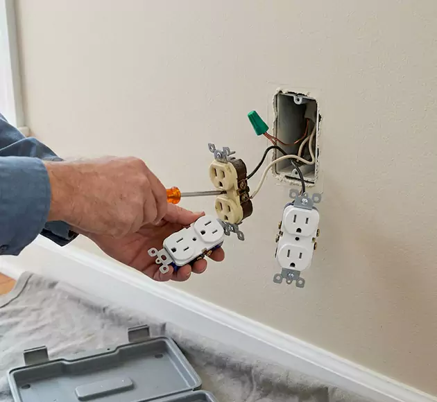 Professional Outlet Replacement: Your Local Swap-Out Team in Antioch, TN